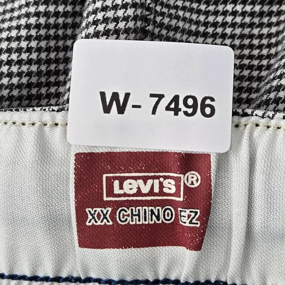 Levi's Men Pants L/G Black Check Chino Button Relaxed Logo